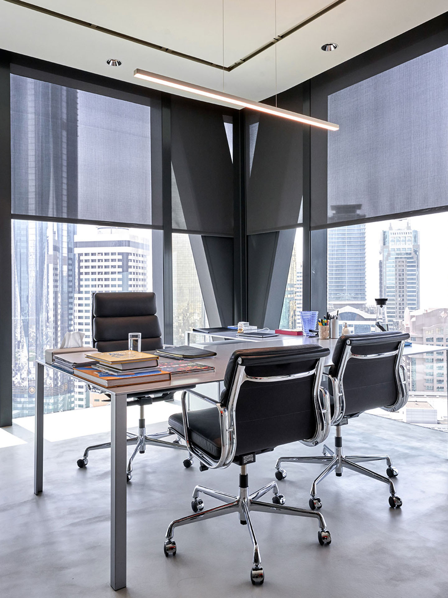 ViviumHolding-About-02-Vertical