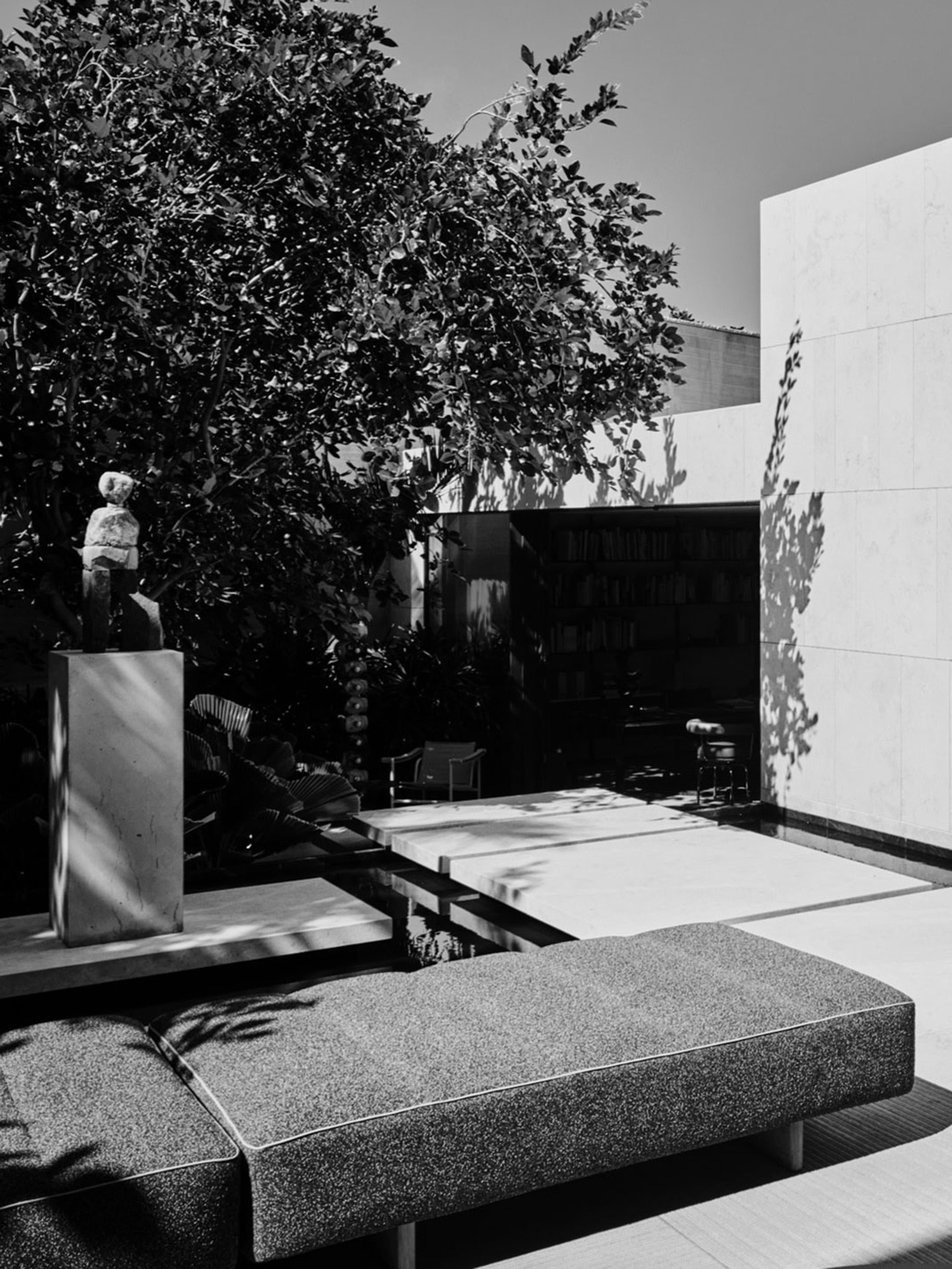 ViviumHolding-RealEstate-01-Vertical